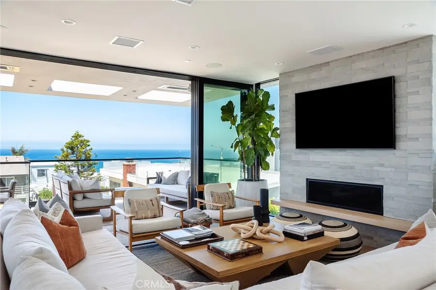3203 Vista Drive, Manhattan Beach, CA 90266 - #2