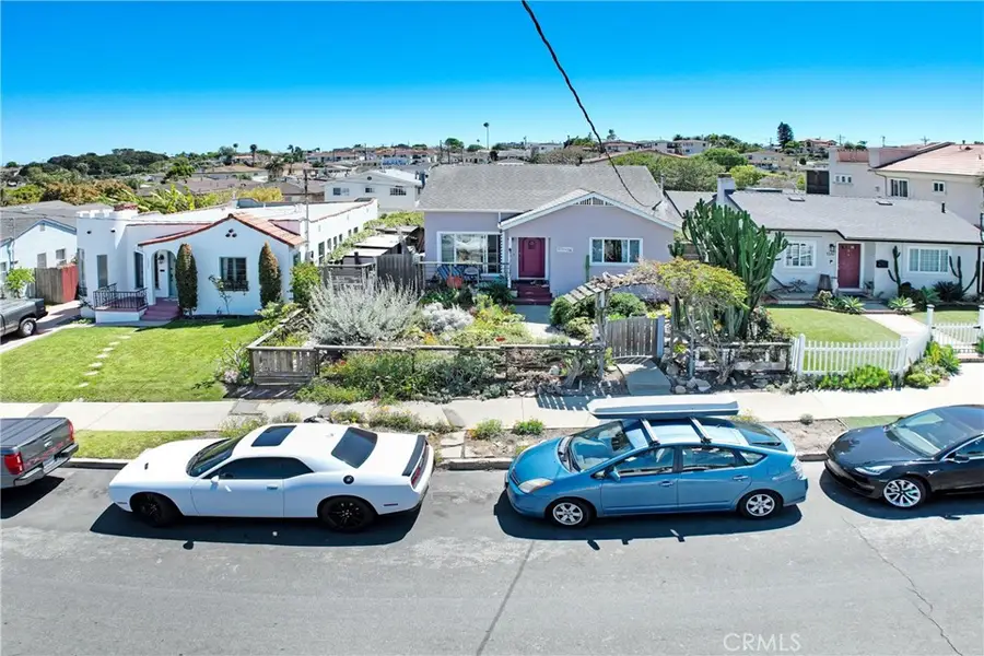1055 W 17th, San Pedro, CA 90731 - #3