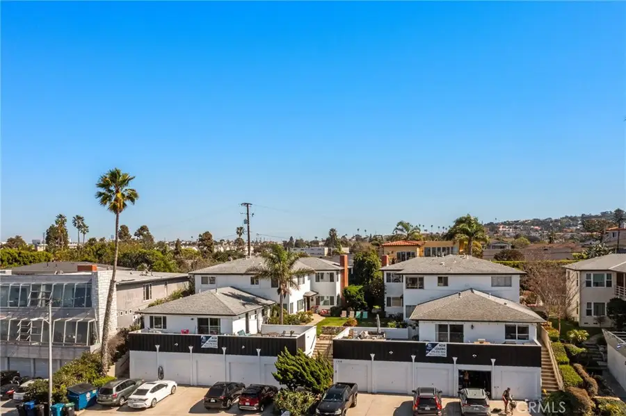124 Palos Verdes Boulevard, Redondo Beach, CA 90277 - #3