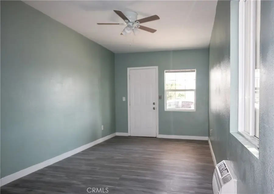 118 Roberts Ln #A-D, Bakersfield, CA 93308 - #3