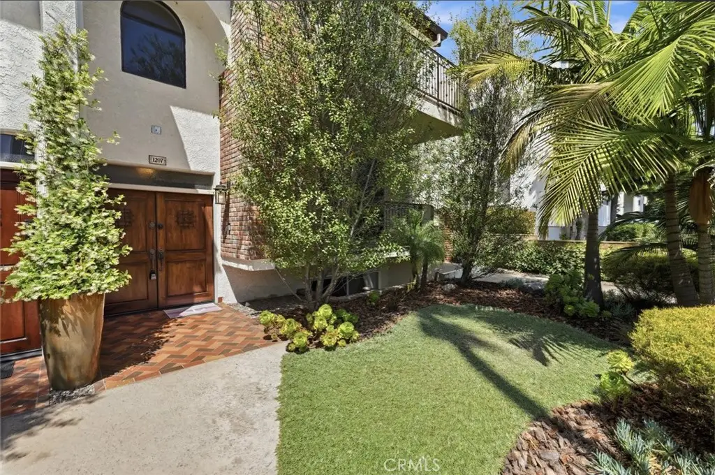 1207 S Catalina Avenue, Redondo Beach, CA 90277 - #1