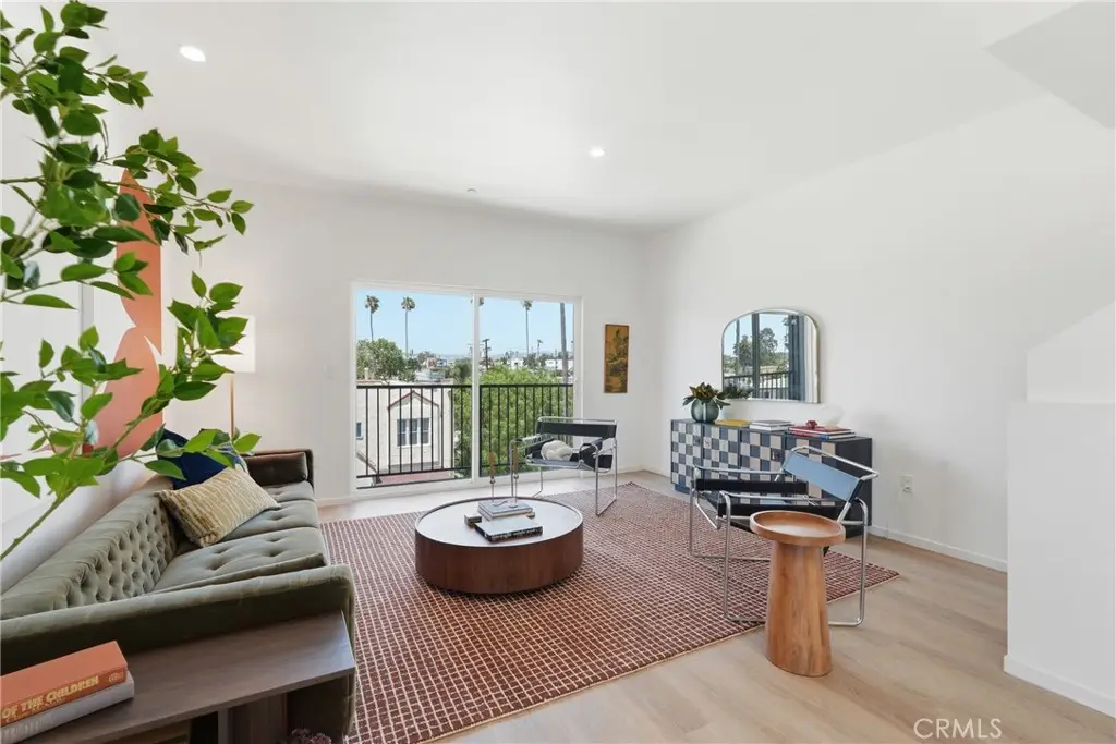 1428 S Cloverdale Avenue #1/2, Los Angeles, CA 90019 - #1