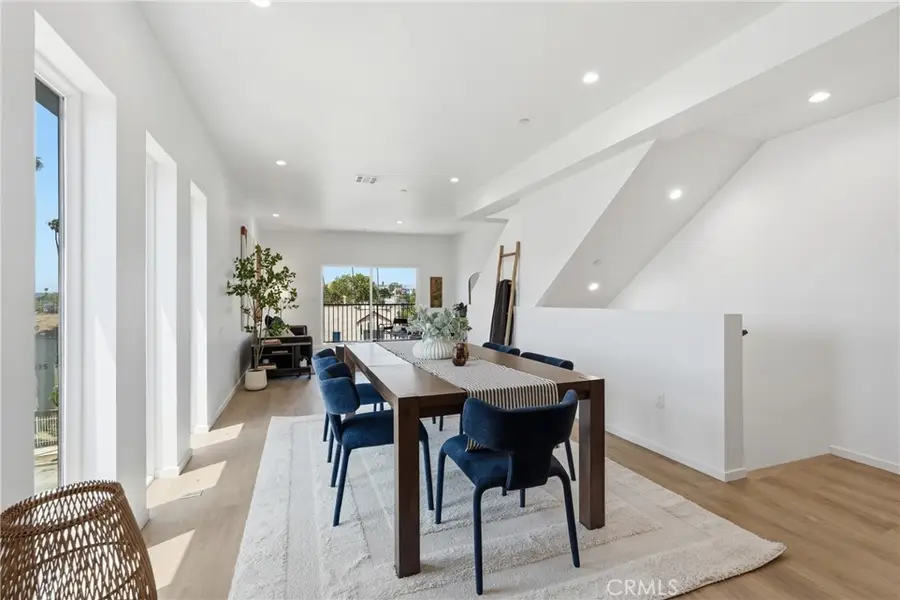1428 S Cloverdale Avenue #1/2, Los Angeles, CA 90019 - #2