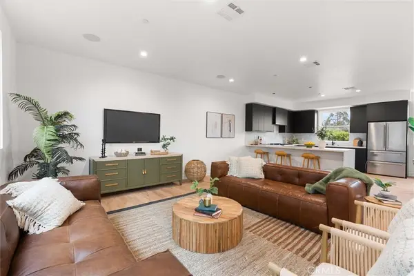 6057 N Tujunga Avenue, North Hollywood, CA 91606
