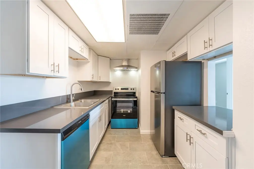 1450 Locust #217, Long Beach, CA 90813 - #1
