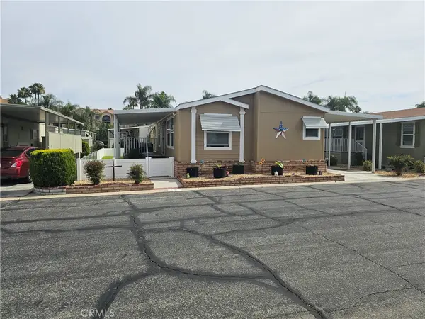 22055 W Acacia Avenue #16, Hemet, CA 92545