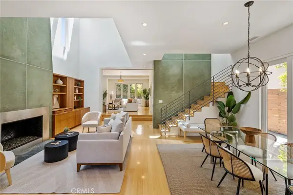 2710 Pine Ave., Manhattan Beach, CA 90266