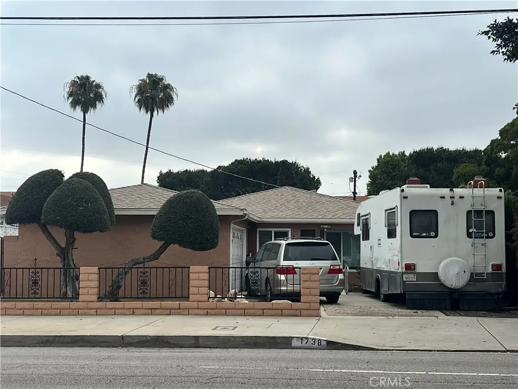 1738 N Wilmington, Wilmington, CA 90744 - #1