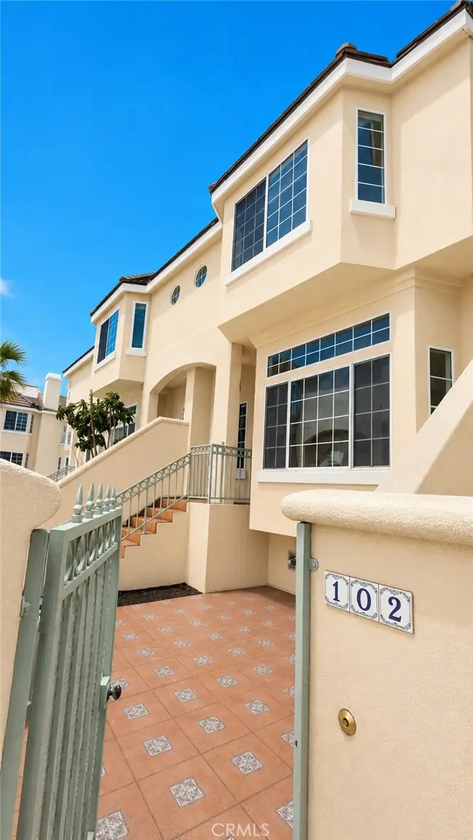 2825 Plaza Del Amo #102, Torrance, CA 90503 - #2