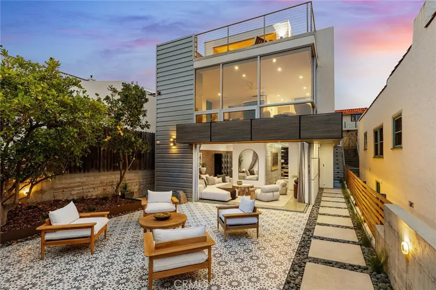 2434 Manhattan Avenue, Hermosa Beach, CA 90254 - #2