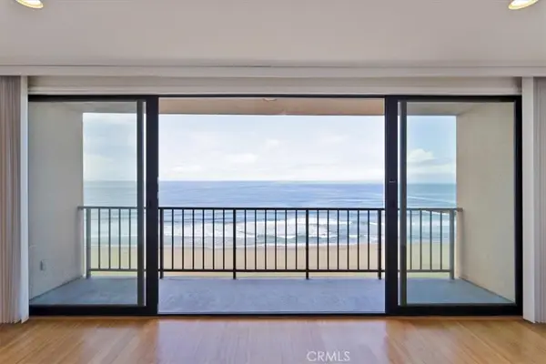 721 Esplanade #403, Redondo Beach, CA 90277