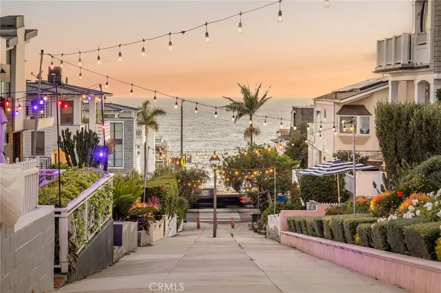 324 17th, Manhattan Beach, CA 90266 - #2
