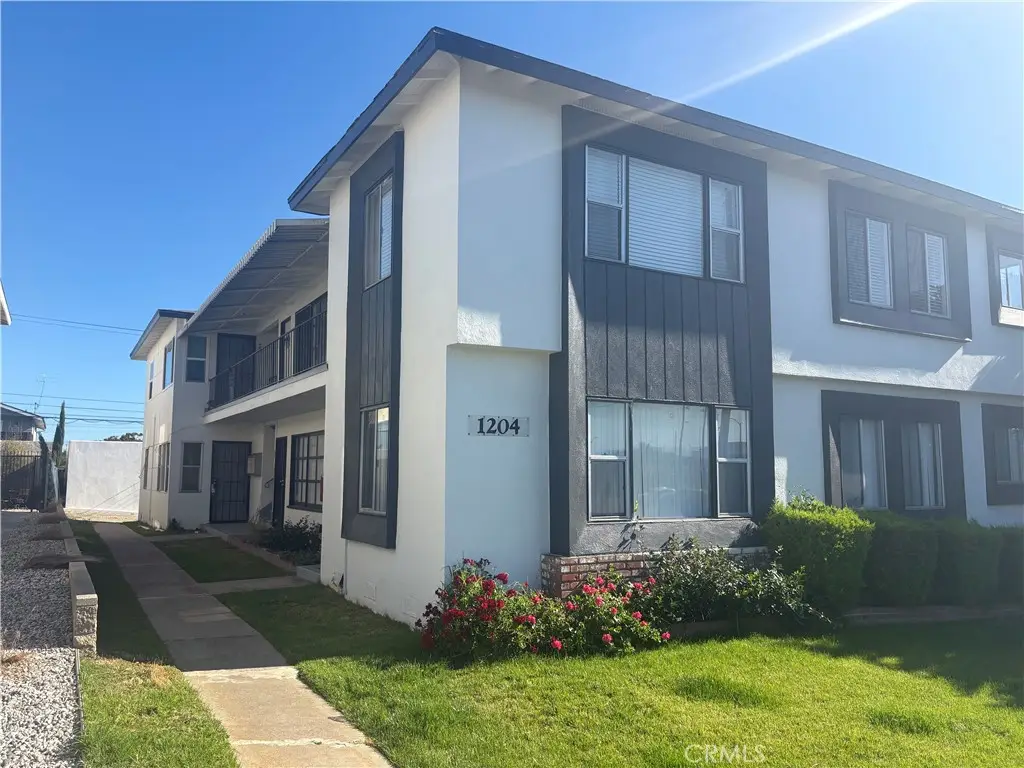 1204 E Imperial, El Segundo, CA 90245 - #1