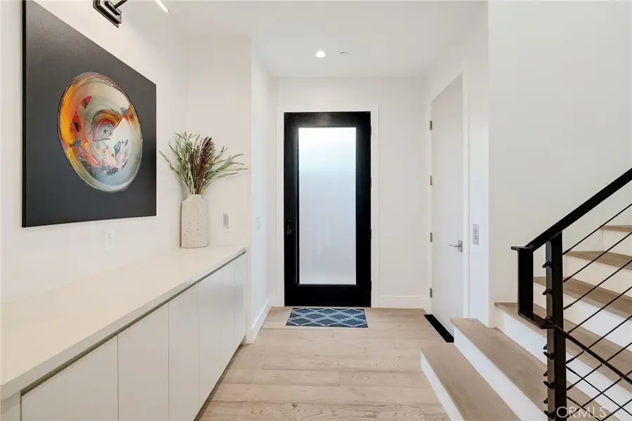 622 1st Place, Hermosa Beach, CA 90254 - #2