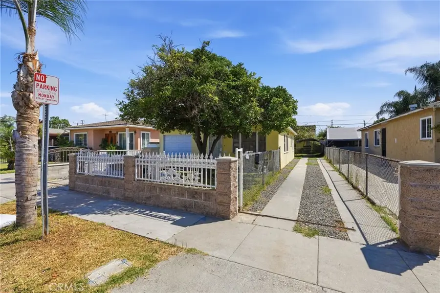 4630 E 52nd Place, Maywood, CA 90270 - #3