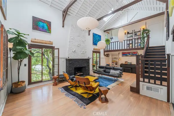 9861 Easton Drive, Los Angeles, CA 90210