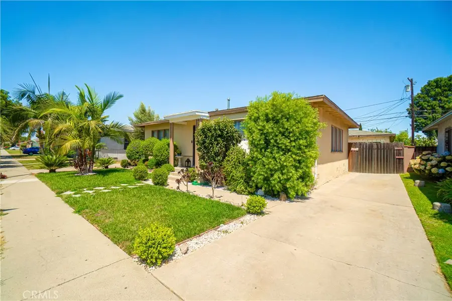 1208 S Stoneacre, Compton, CA 90221 - #3