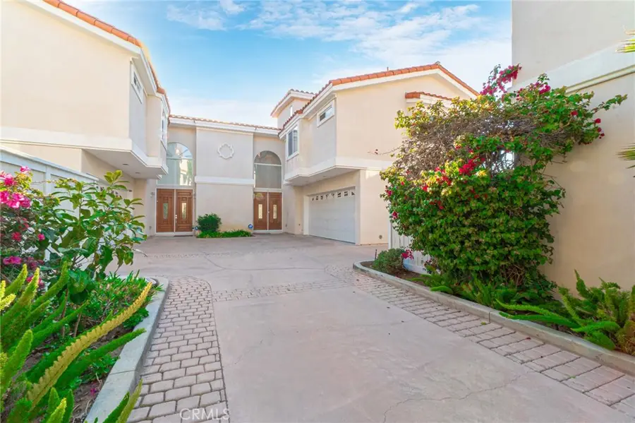 413 N Elena Avenue #C, Redondo Beach, CA 90277 - #3