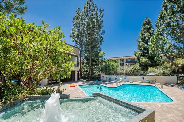 6000 Canterbury Drive #D113, Culver City, CA 90230