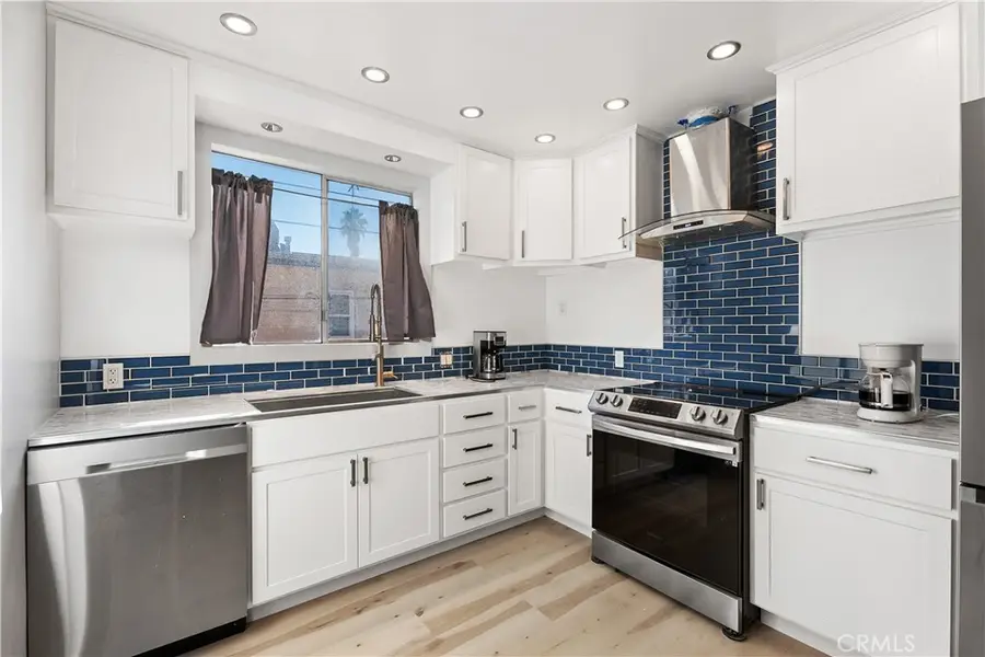 527 Cedar Avenue #2E, Long Beach, CA 90802 - #3