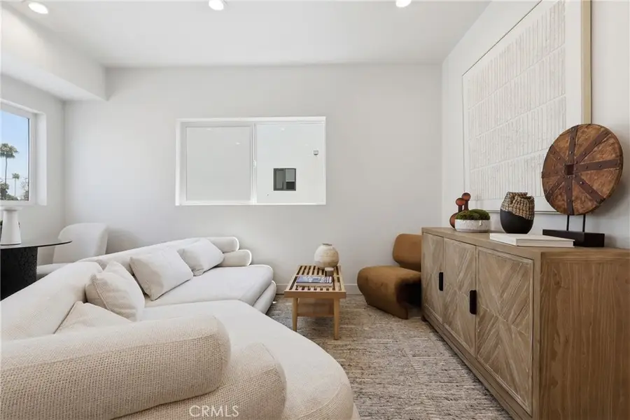 640 N Ardmore Avenue, Los Angeles, CA 90004 - #2