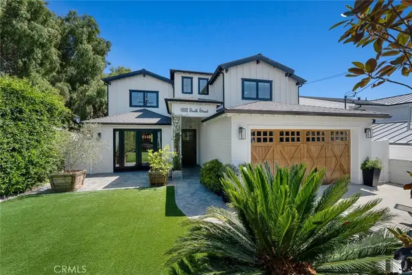 1852 6th Street, Manhattan Beach, CA 90266