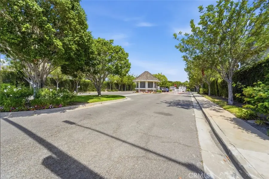 3859 Thorncroft Lane #E, Inglewood, CA 90305 - #3