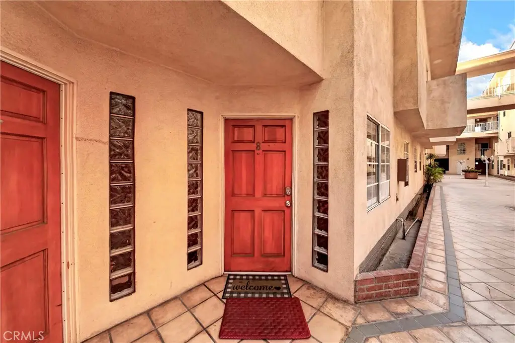 321 W. Queen St. Unit 8, Inglewood, CA 90301 - #1