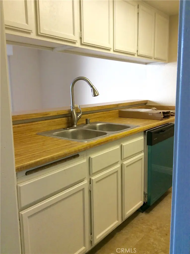 153 S Wilmington, Compton, CA 90220 - #3