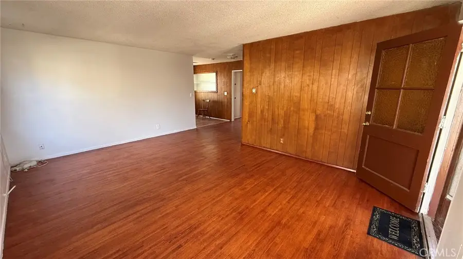 20836 Hawaiian Ave., Lakewood, CA 90715 - #2