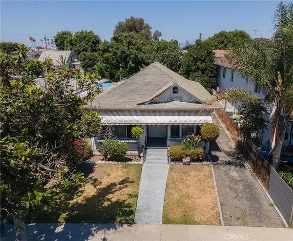 253 E 43rd Place, Los Angeles, CA 90011