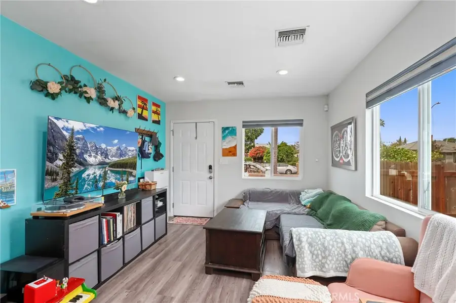 1127 S Shelton, Santa Ana, CA 92707 - #2