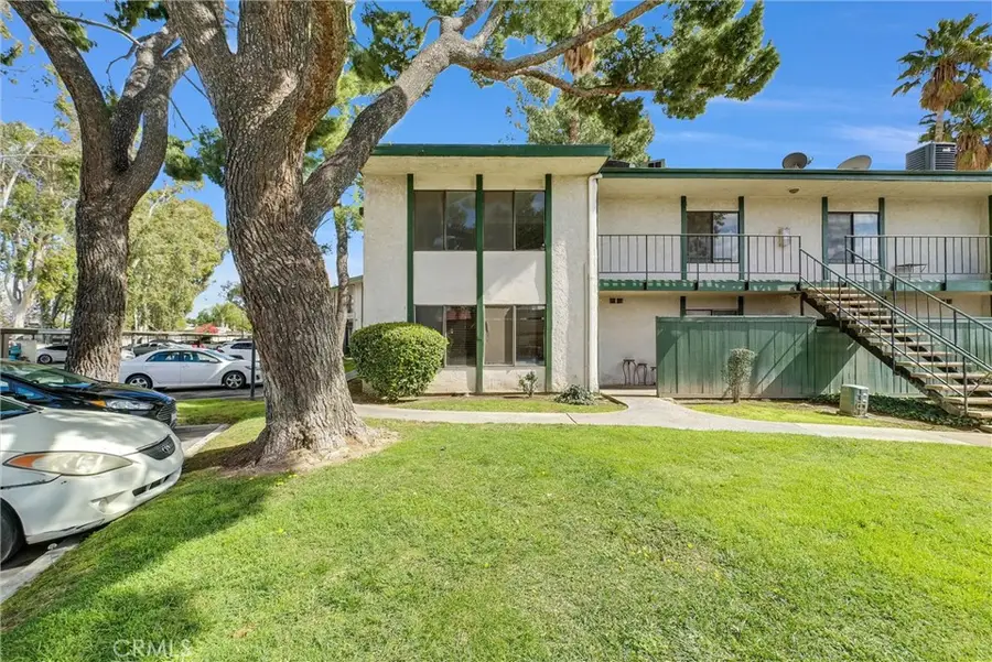 1735 E Washington #B28, Colton, CA 92324 - #3