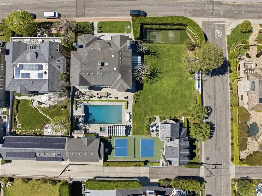 814 Pacific Avenue, Manhattan Beach, CA 90266 - #3