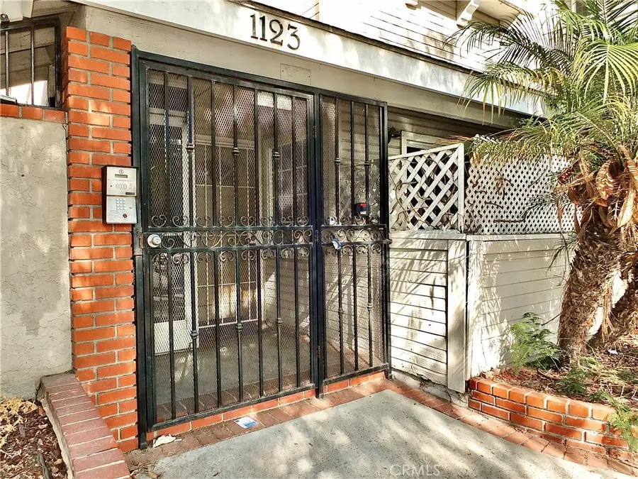 1123 Junipero Avenue #7, Long Beach, CA 90804 - #2