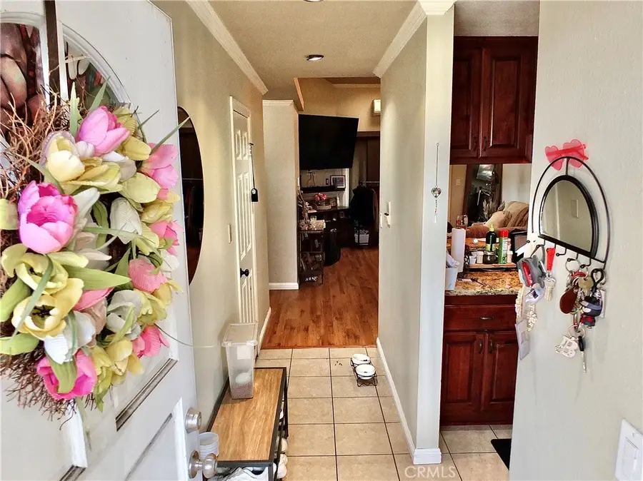 1123 Junipero Avenue #7, Long Beach, CA 90804 - #3