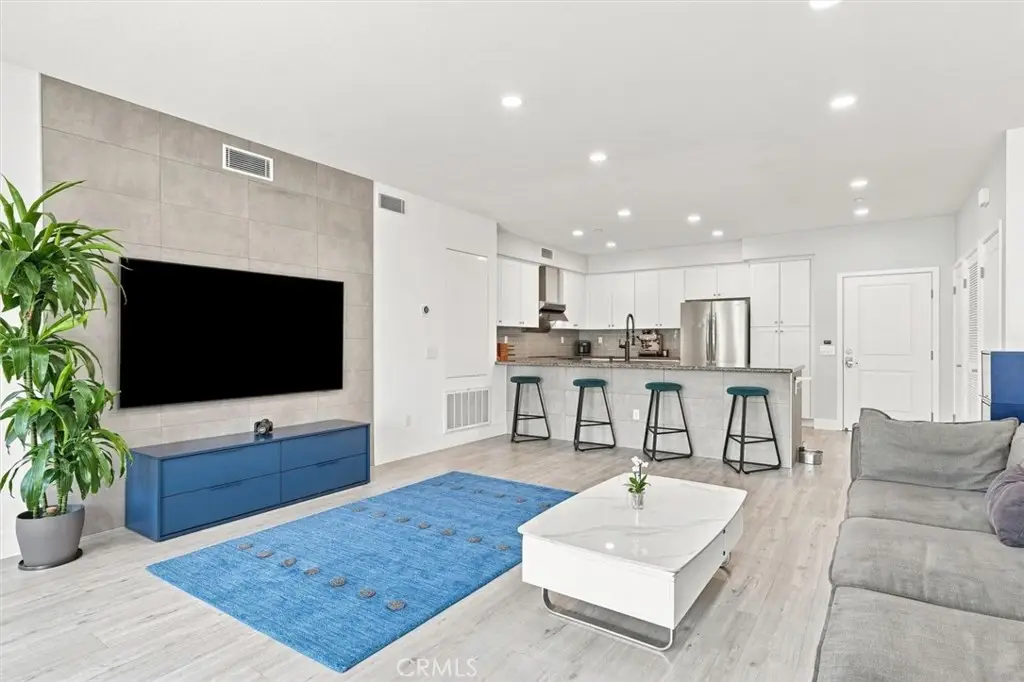 13124 Central #201, Hawthorne, CA 90250 - #1