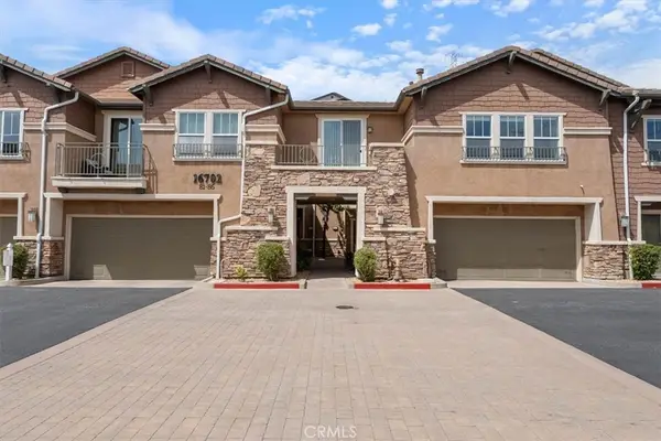 16702 Nicklaus #83, Sylmar, CA 91342