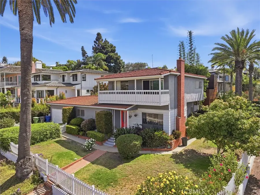 214 S Poinsettia Avenue, Manhattan Beach, CA 90266 - #3