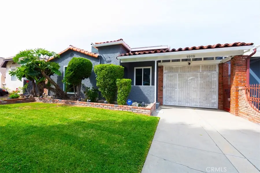 1919 W 82nd, Los Angeles, CA 90047 - #2