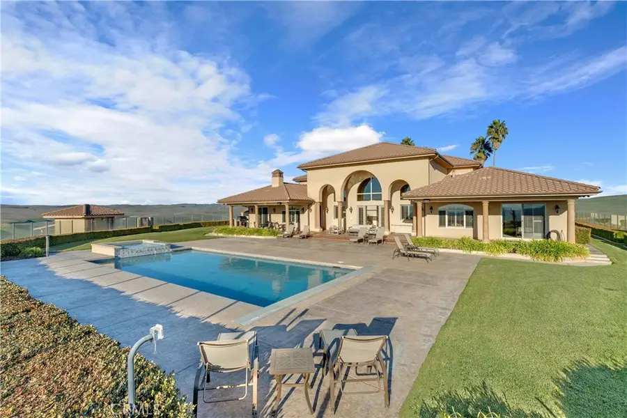 1990 E 46, Shandon, CA 93461 - Image #2