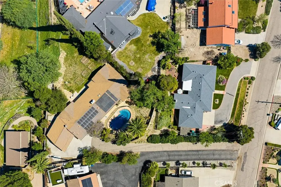 215 Hilltop, Paso Robles, CA 93446 - #2
