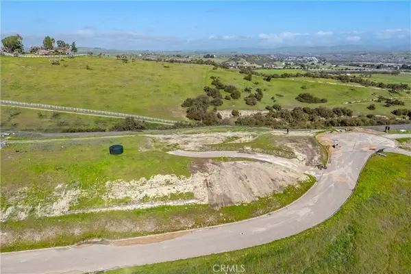 310 Camino Vista Cielo, Paso Robles, CA 93446