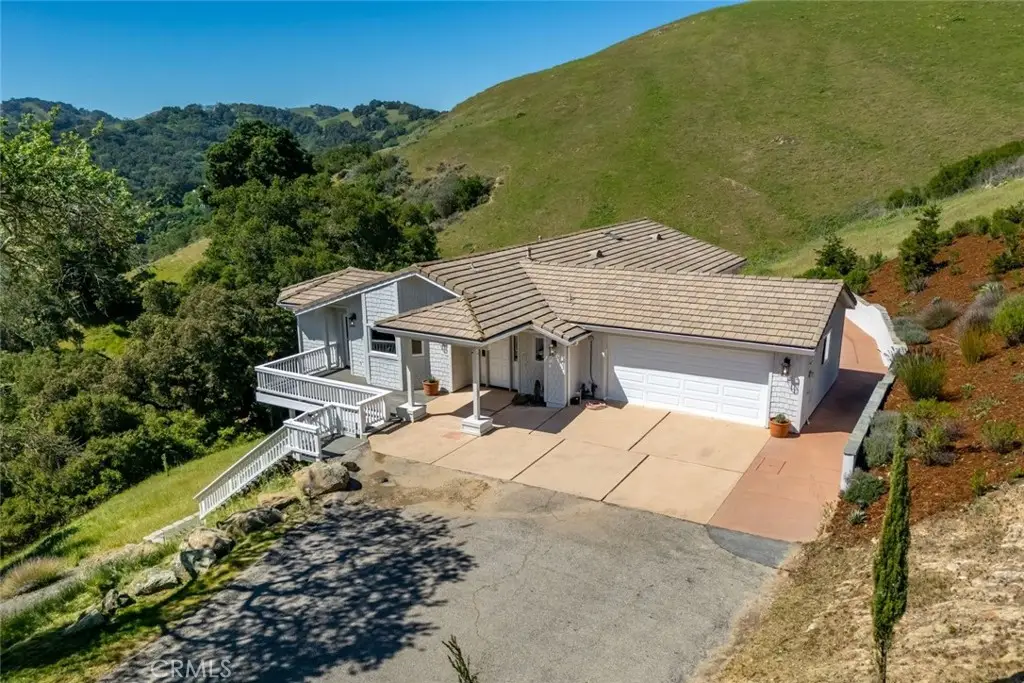 9500 Corona Road, Atascadero, CA 93422 - #1