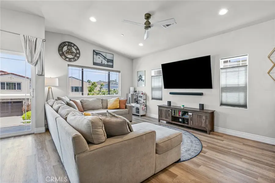 363 Calle De Pueblo, Templeton, CA 93465 - #2