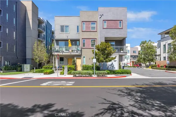227 Bowery, Irvine, CA 92612