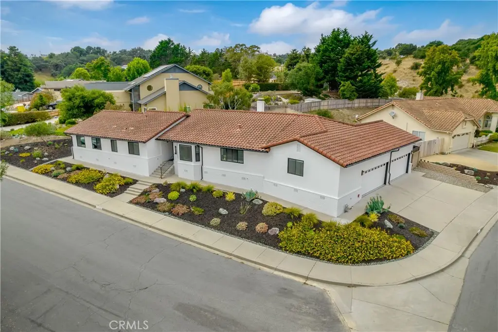 1096 Robin Circle, Arroyo Grande, CA 93420 - #1