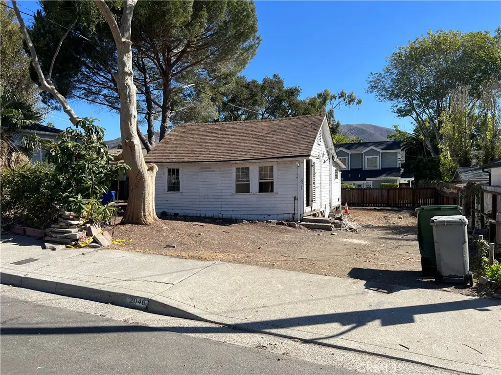 2046 King, San Luis Obispo, CA 93401 - #1