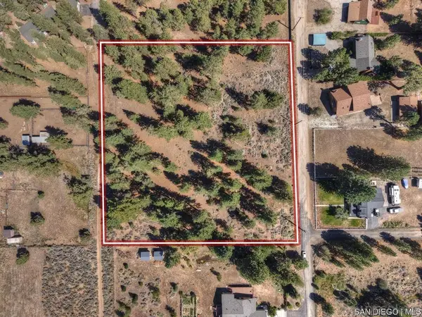2161 Glencove Ln, Big Bear, CA 92314