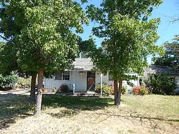 2018 Donnovan Avenue, Corning, CA 96021